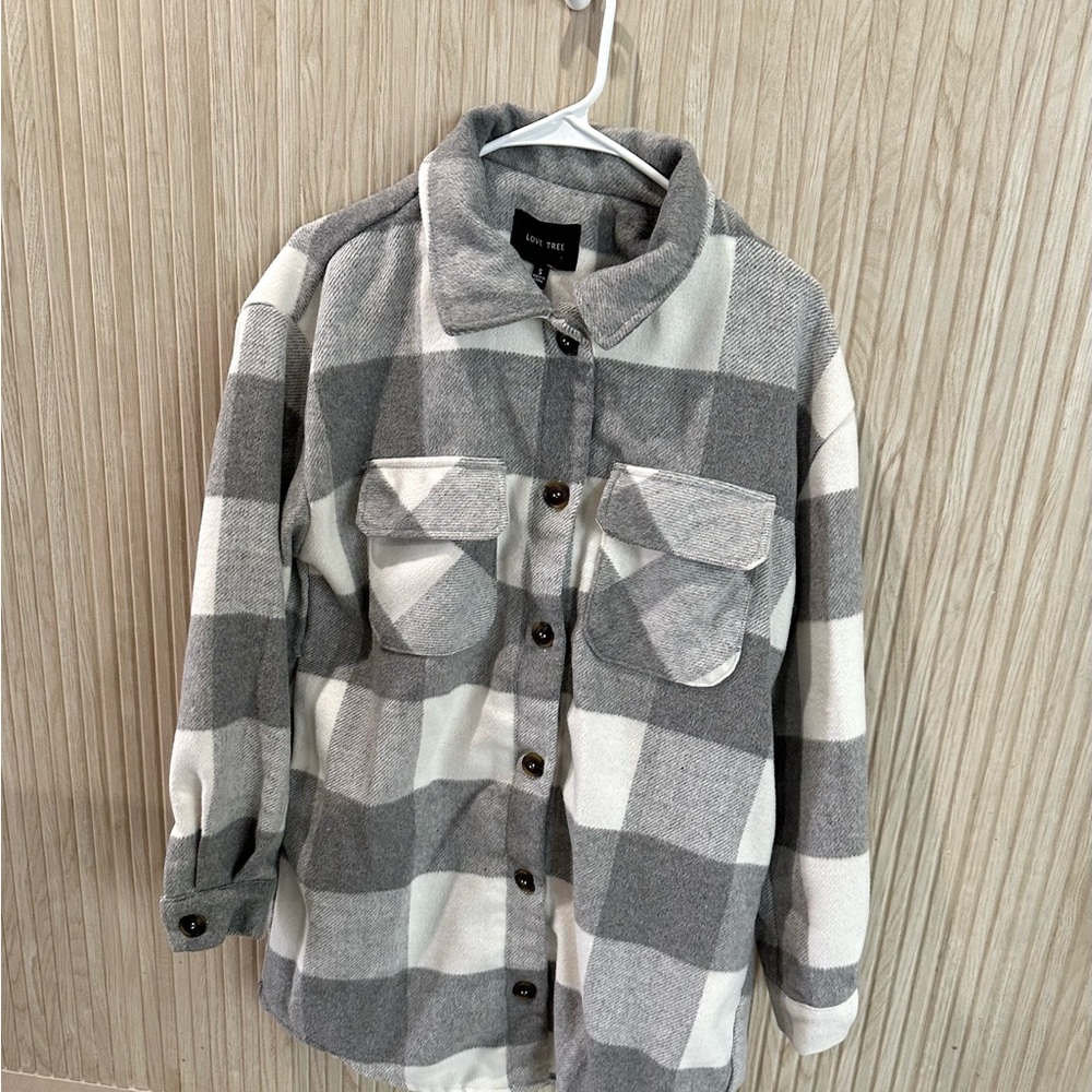 Grey & White Buffalo Check Shacket Sz Small Love Tree Oversized